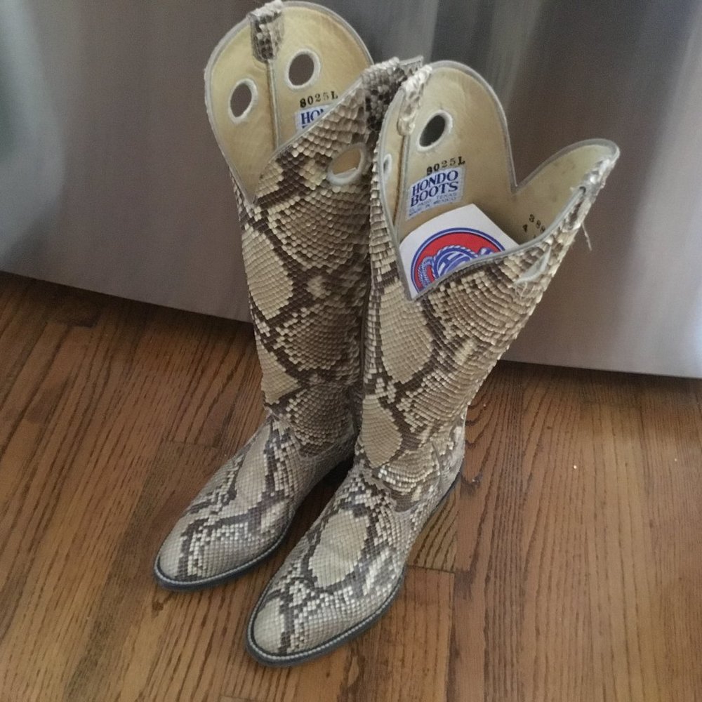 FINAL SALE PRICE Women's Hondo Python Boots